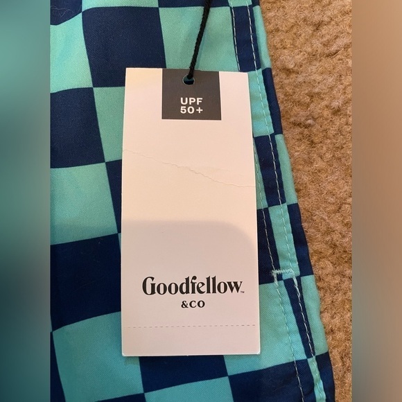 Men’s goodfellow blue checkered UPF 50+ swim trunks - Picture 3 of 5